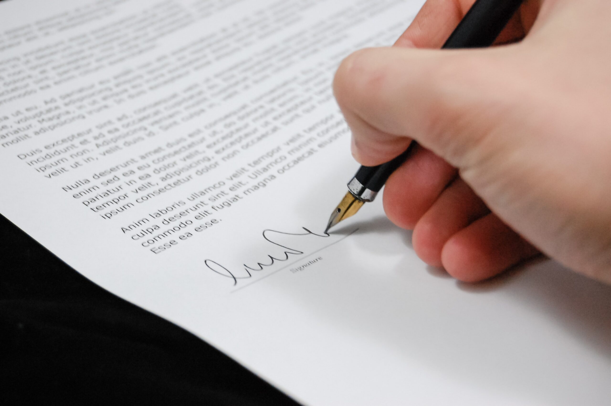 Signature contrat immobilier